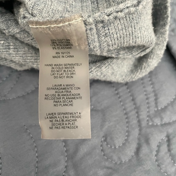 Pretty Blue Ribbed Sweater - Picture 4 of 4